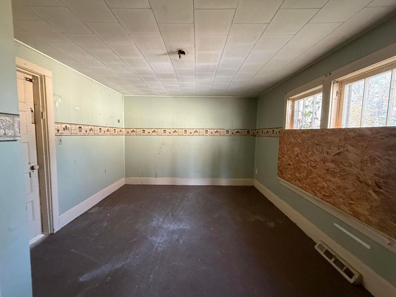 109 Pike Street, Williamsport, OH 43164 Photo 4