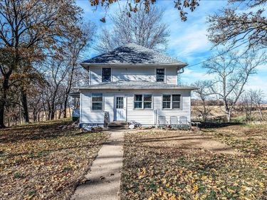 2144 NORTON Avenue, LOGAN, IA 51546