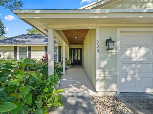 500 10th Street, Vero Beach, FL 32962