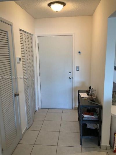 1770 NE 191st St, Unit 206-1, Miami, FL 33179 Photo