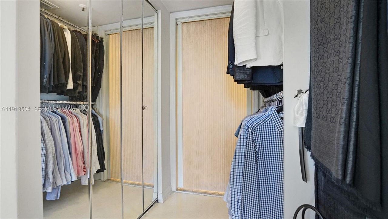 1621 Bay Rd, Unit 606, Miami Beach, FL 33139 Photo