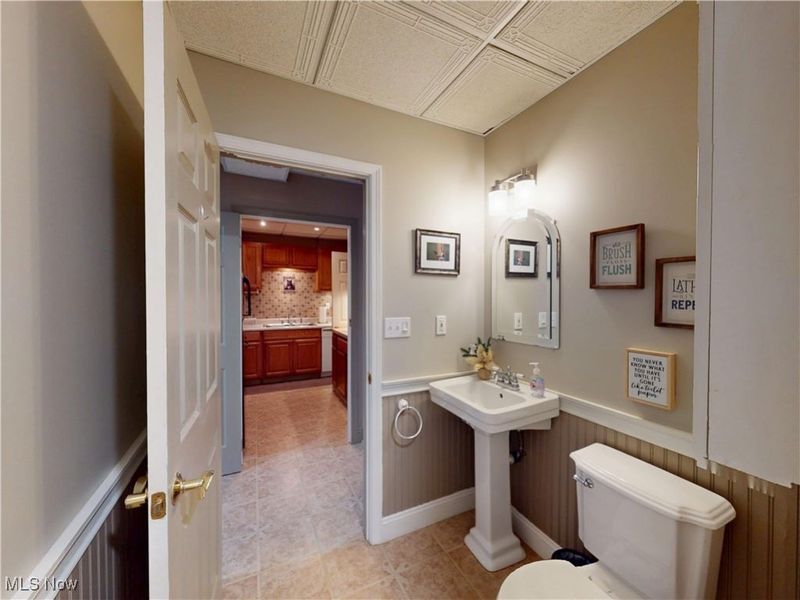 1142 Tote Road, Rock Creek, OH 44084 Photo 32