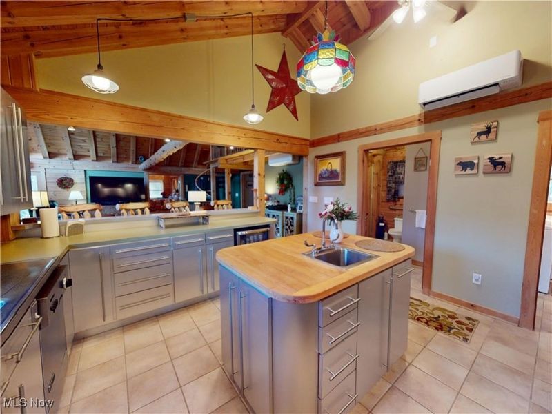 1142 Tote Road, Rock Creek, OH 44084 Photo 6