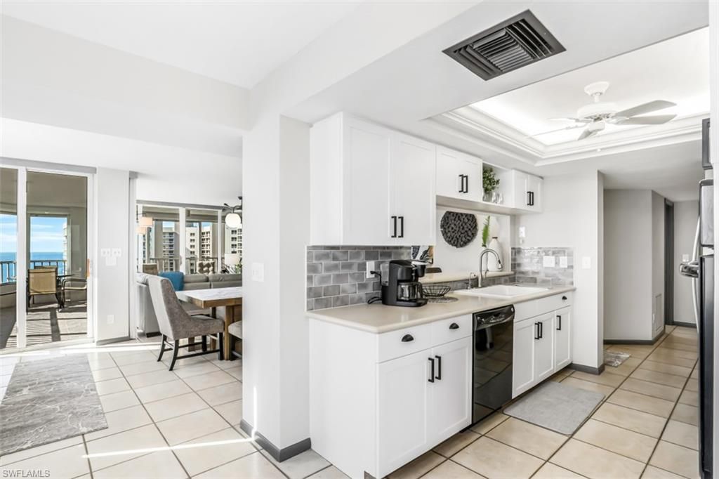 11116 Gulf Shore Dr, Unit B-904, Naples, FL 34108 Photo