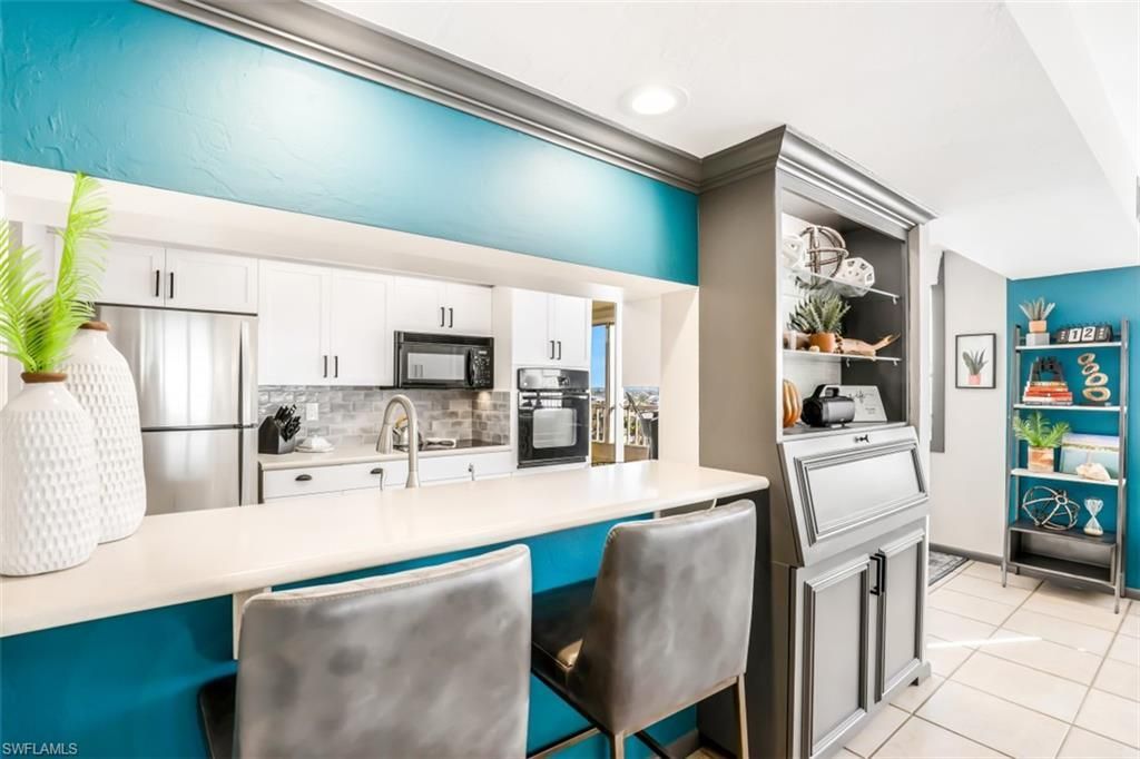 11116 Gulf Shore Dr, Unit B-904, Naples, FL 34108 Photo