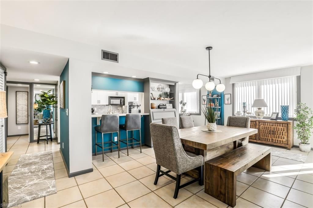 11116 Gulf Shore Dr, Unit B-904, Naples, FL 34108 Photo