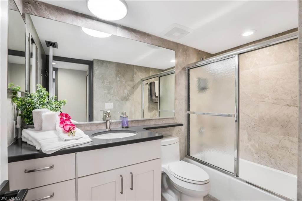 11116 Gulf Shore Dr, Unit B-904, Naples, FL 34108 Photo