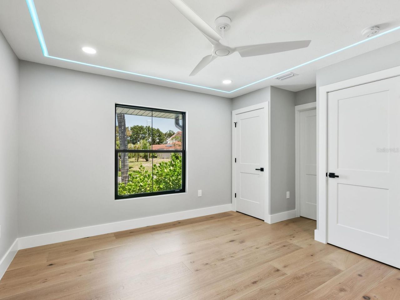 180 Lookout Point Drive, Osprey, FL 34229 Photo