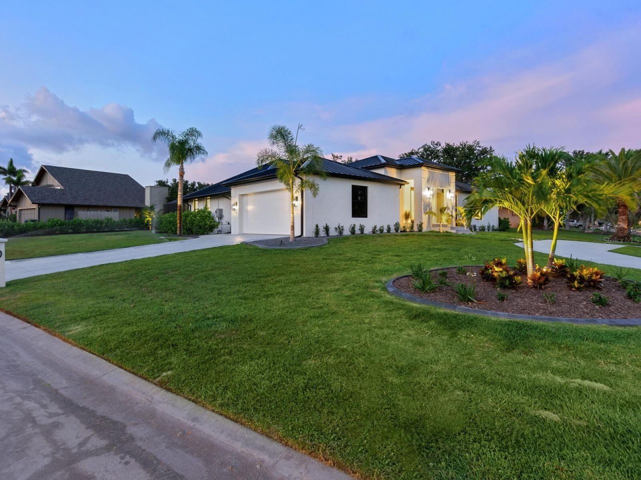180 Lookout Point Drive, Osprey, FL 34229 Photo