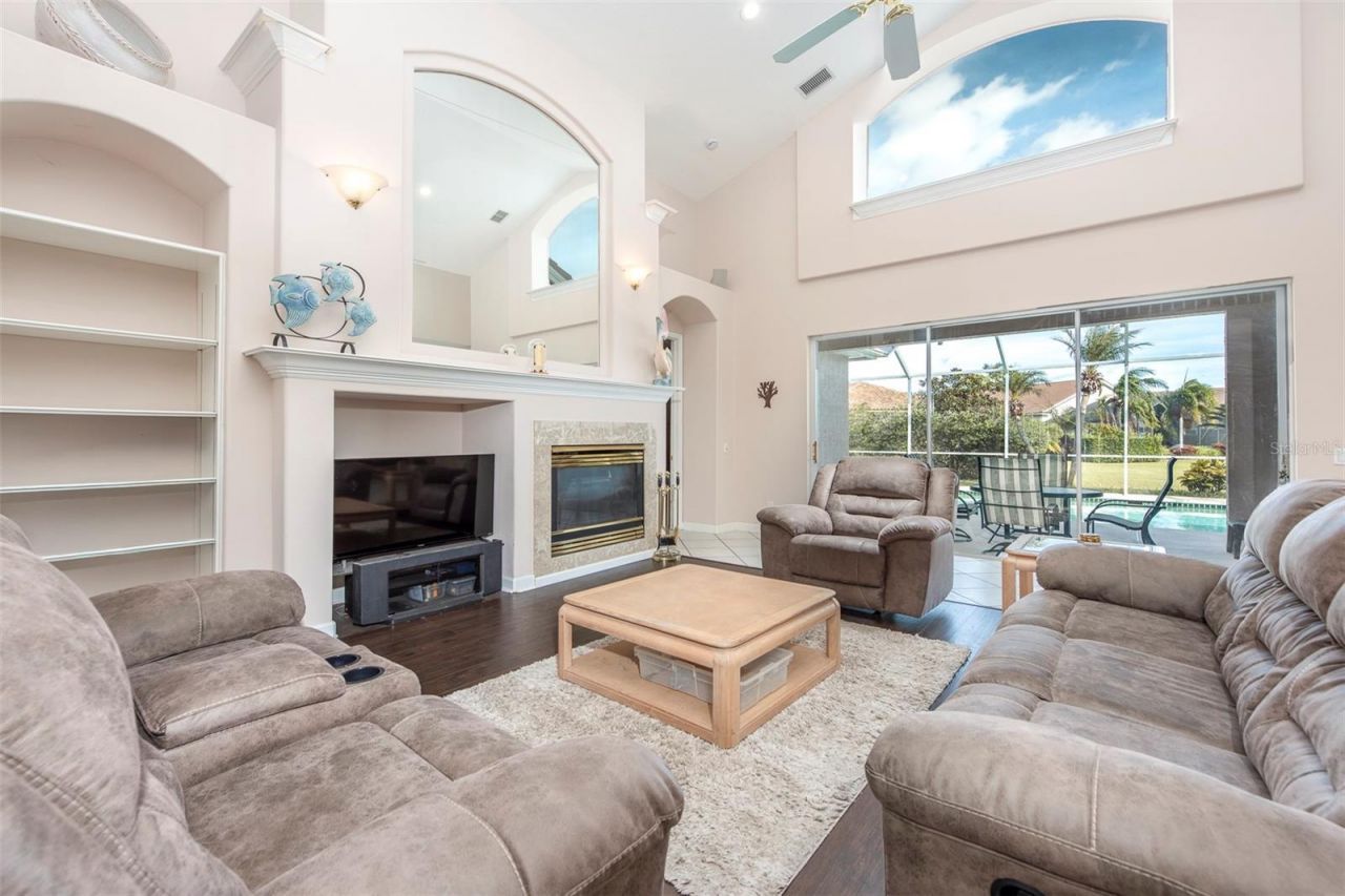 7730 Aralia Way, Seminole, FL 33777 Photo