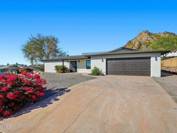 2416 E PIESTEWA PEAK Drive, Phoenix, AZ 85016