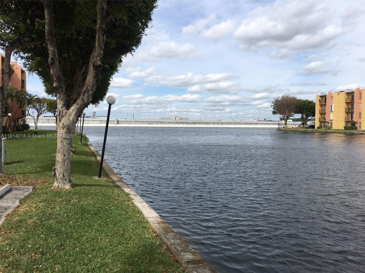 4719 NW 7th St, Unit 109-11, Miami, FL 33126 Photo