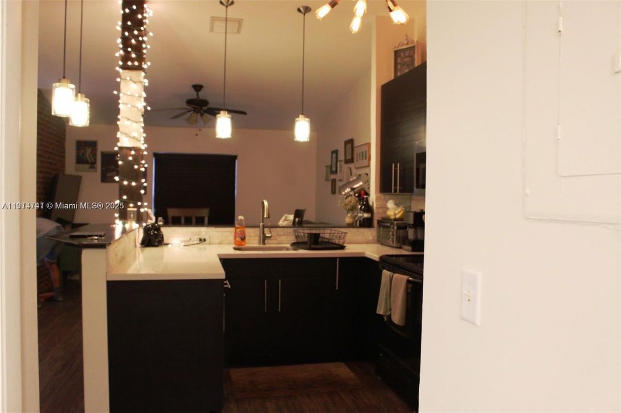 3634 NW 83rd Ln, Sunrise, FL 33351 Photo