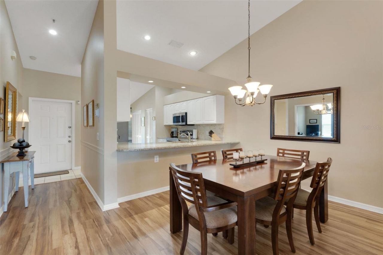 6908 Drewrys Bluff, Unit 712, Bradenton, FL 34203 Photo