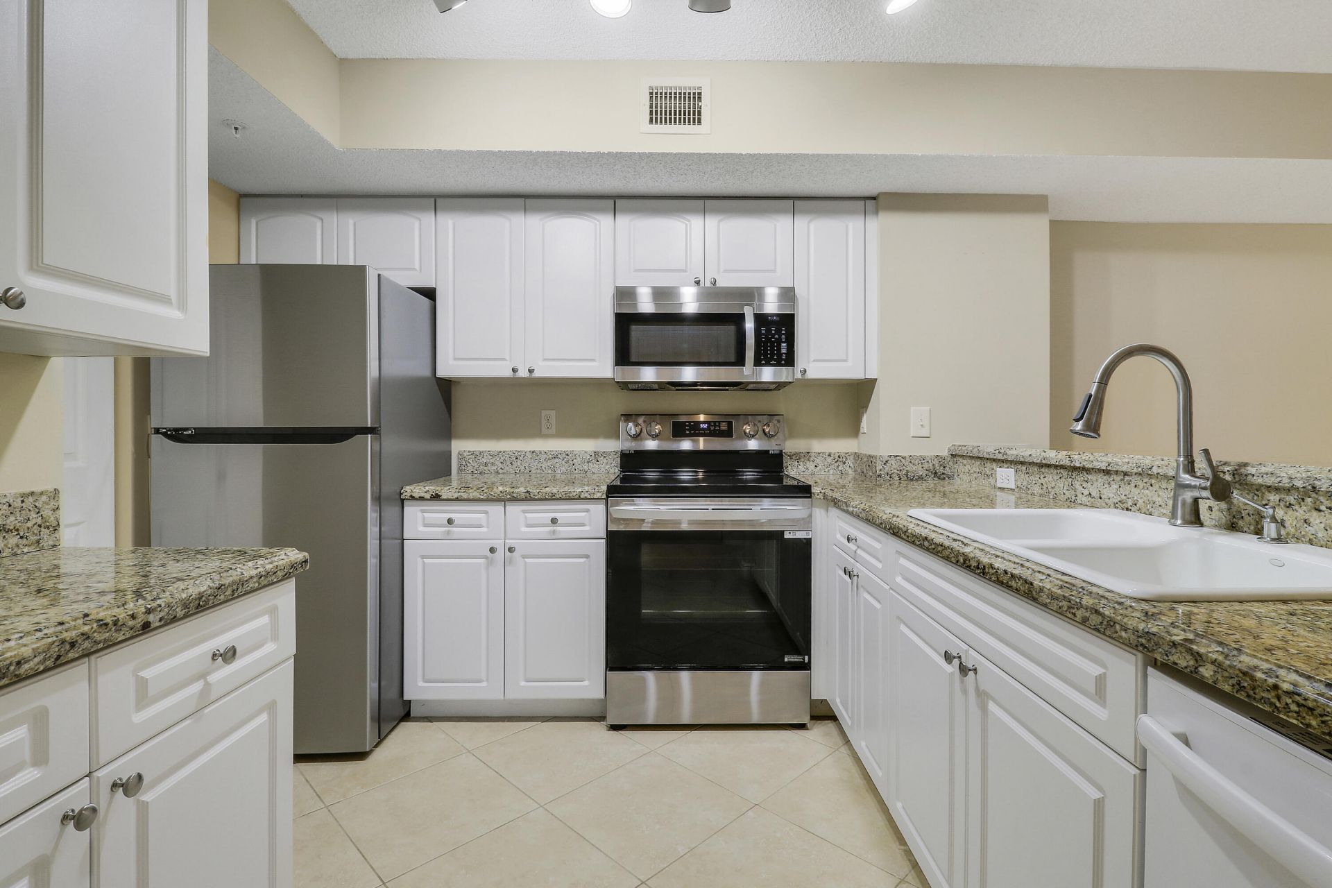 254 Village Boulevard, Unit 4106, Tequesta, FL 33469 Photo