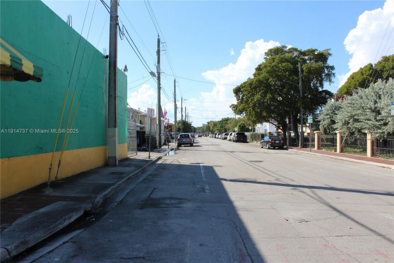 600 SW 17th Ave, Miami, FL 33135 Photo