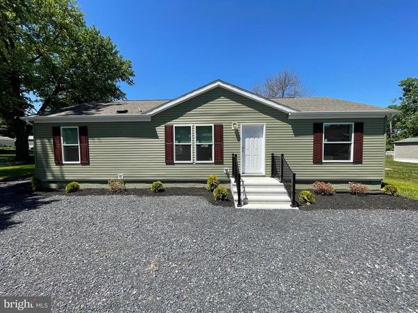 49 JUMP PLACE, KEARNEYSVILLE, WV 25430