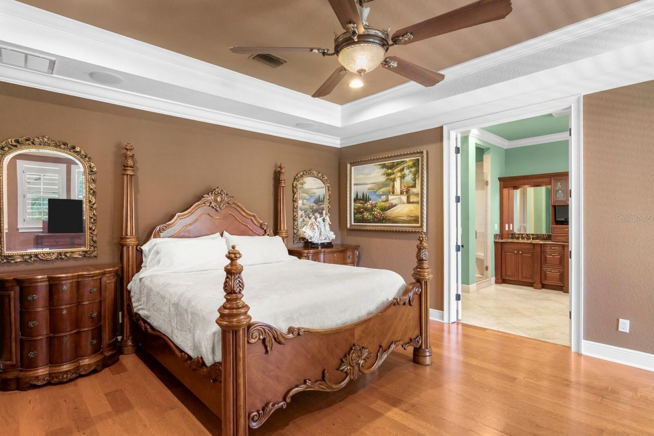 4912 Yacht Club Drive, Tampa, FL 33616 Photo