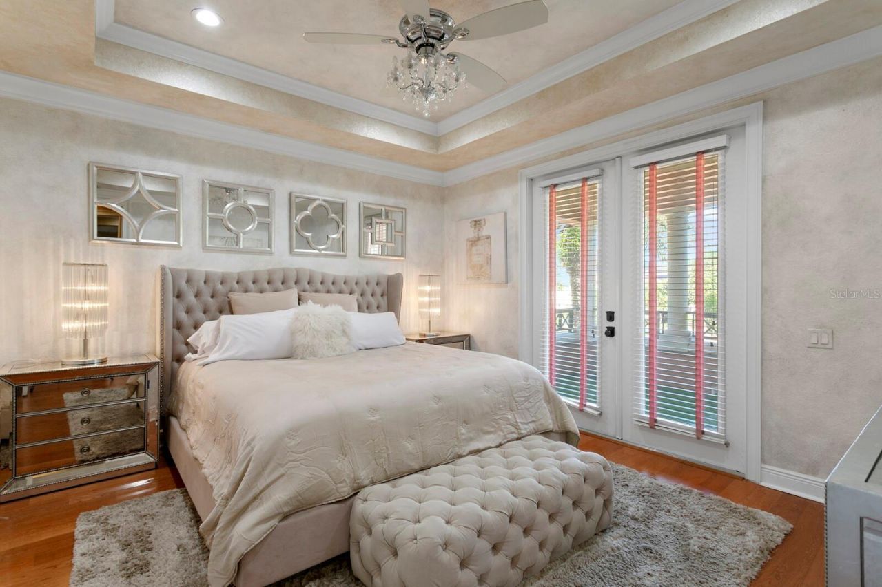 4912 Yacht Club Drive, Tampa, FL 33616 Photo