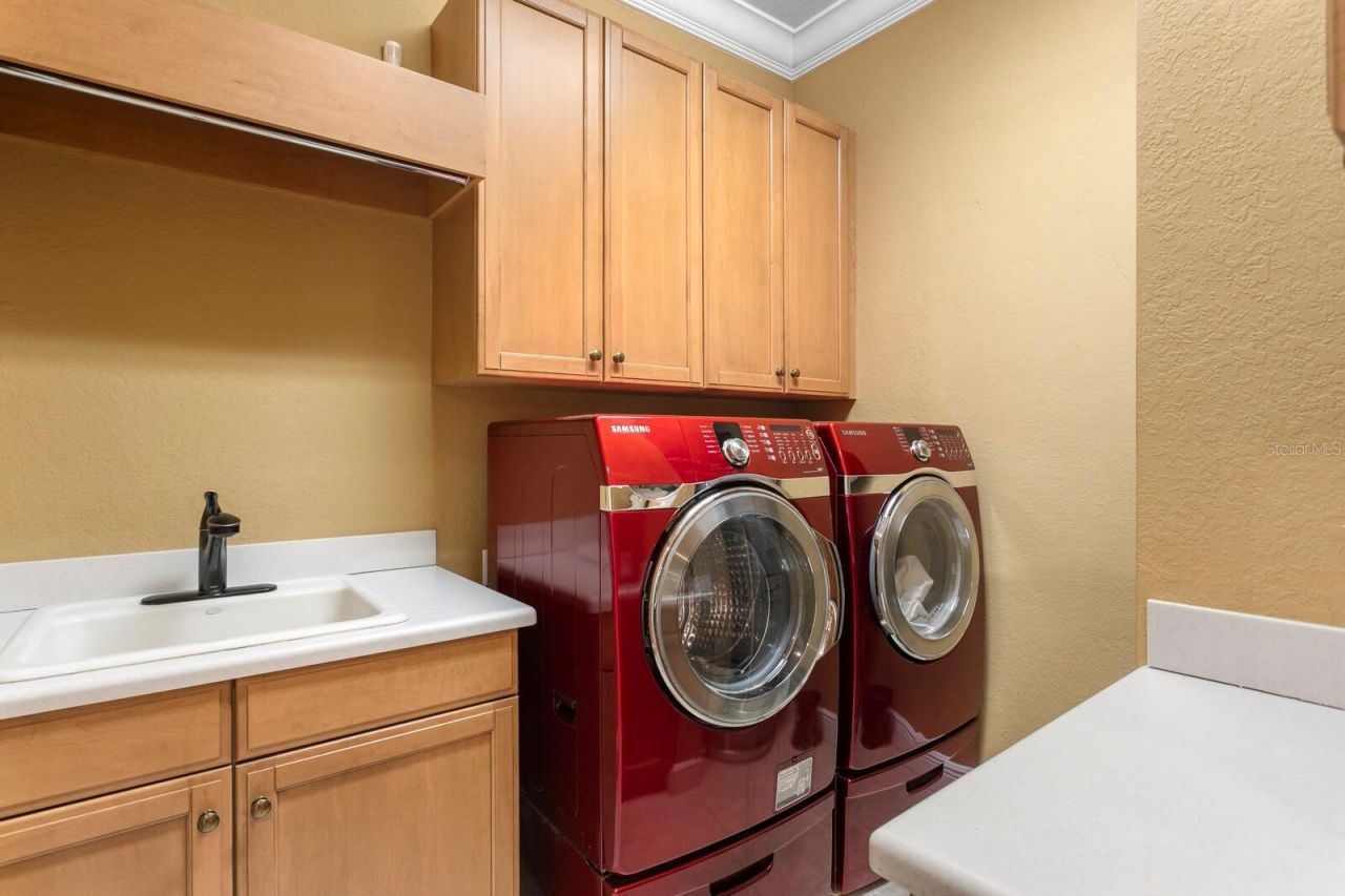 4912 Yacht Club Drive, Tampa, FL 33616 Photo