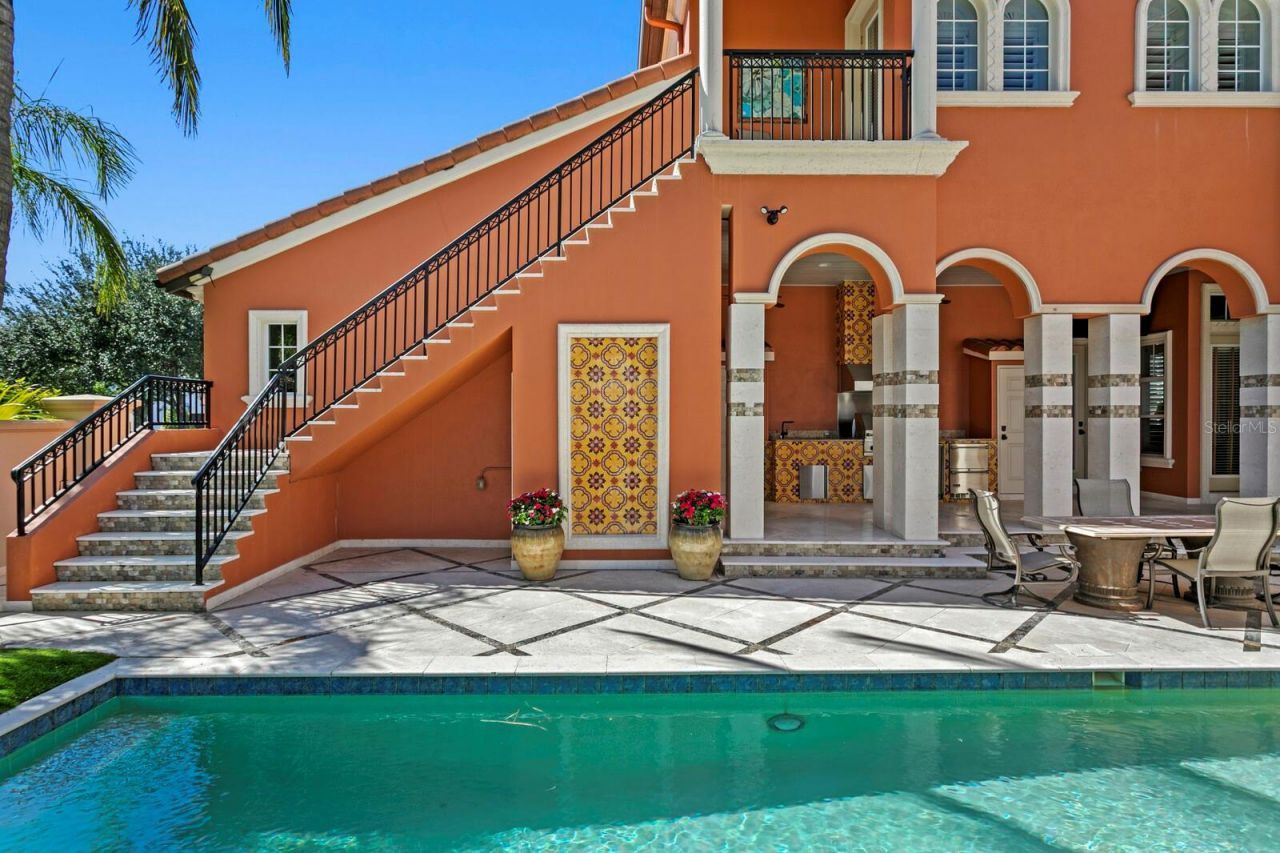 4912 Yacht Club Drive, Tampa, FL 33616 Photo