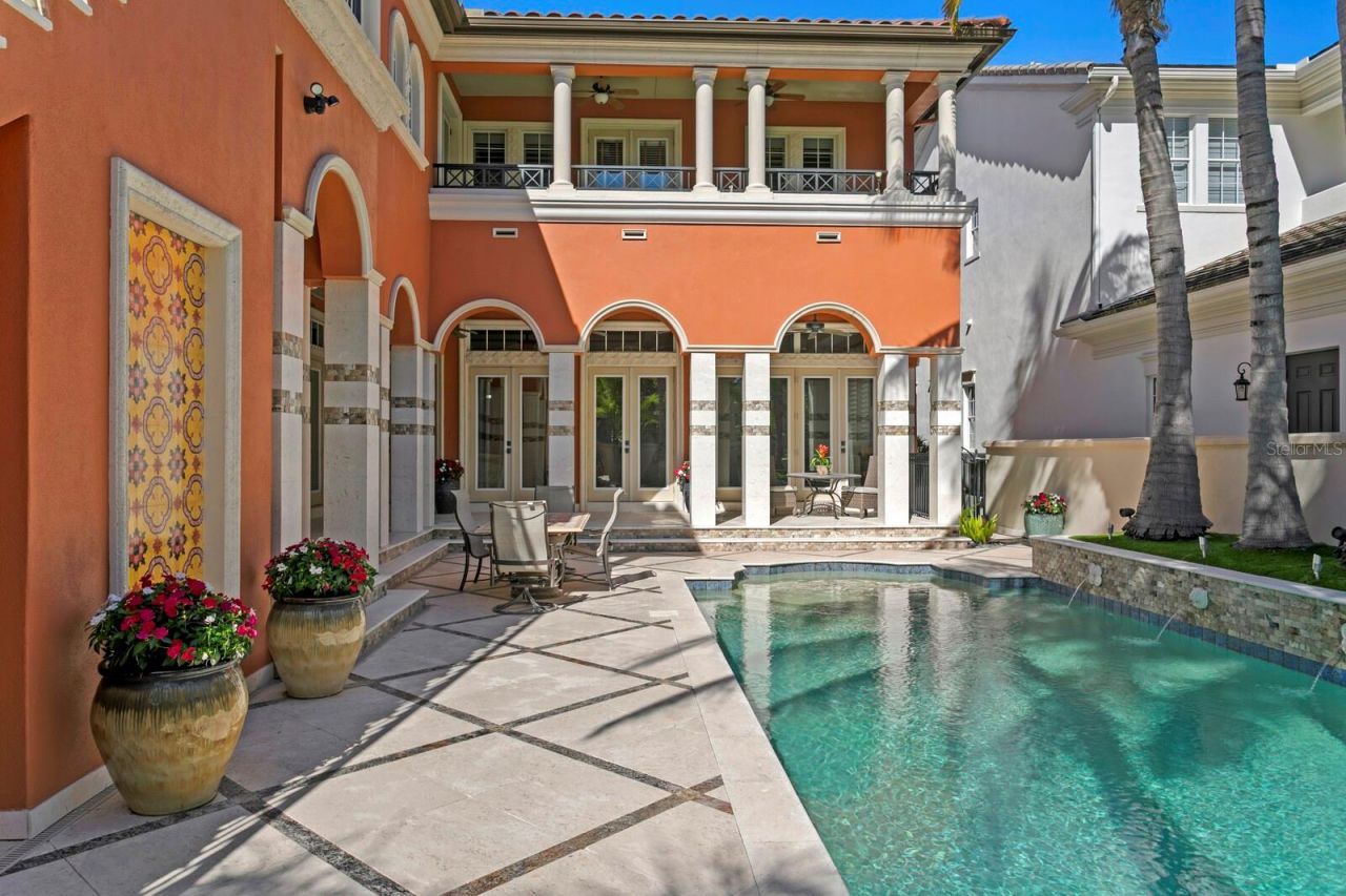 4912 Yacht Club Drive, Tampa, FL 33616 Photo