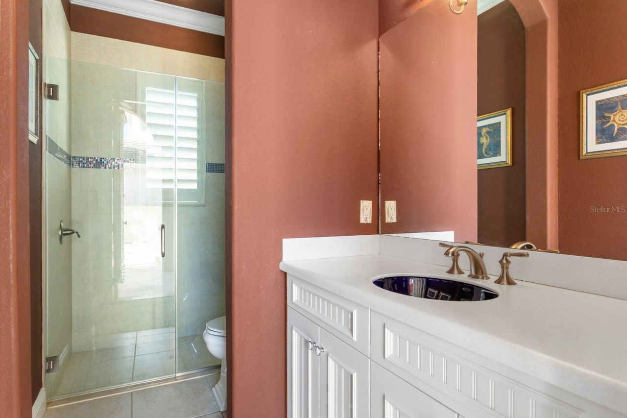 4912 Yacht Club Drive, Tampa, FL 33616 Photo