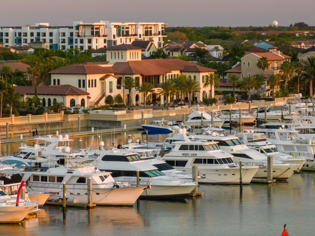 4912 Yacht Club Drive, Tampa, FL 33616 Photo