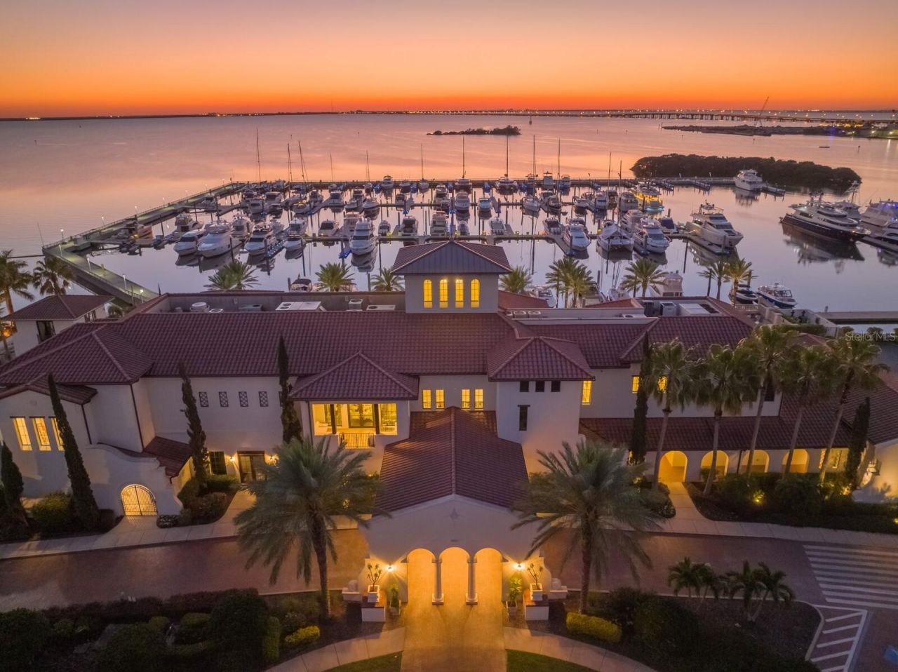 4912 Yacht Club Drive, Tampa, FL 33616 Photo