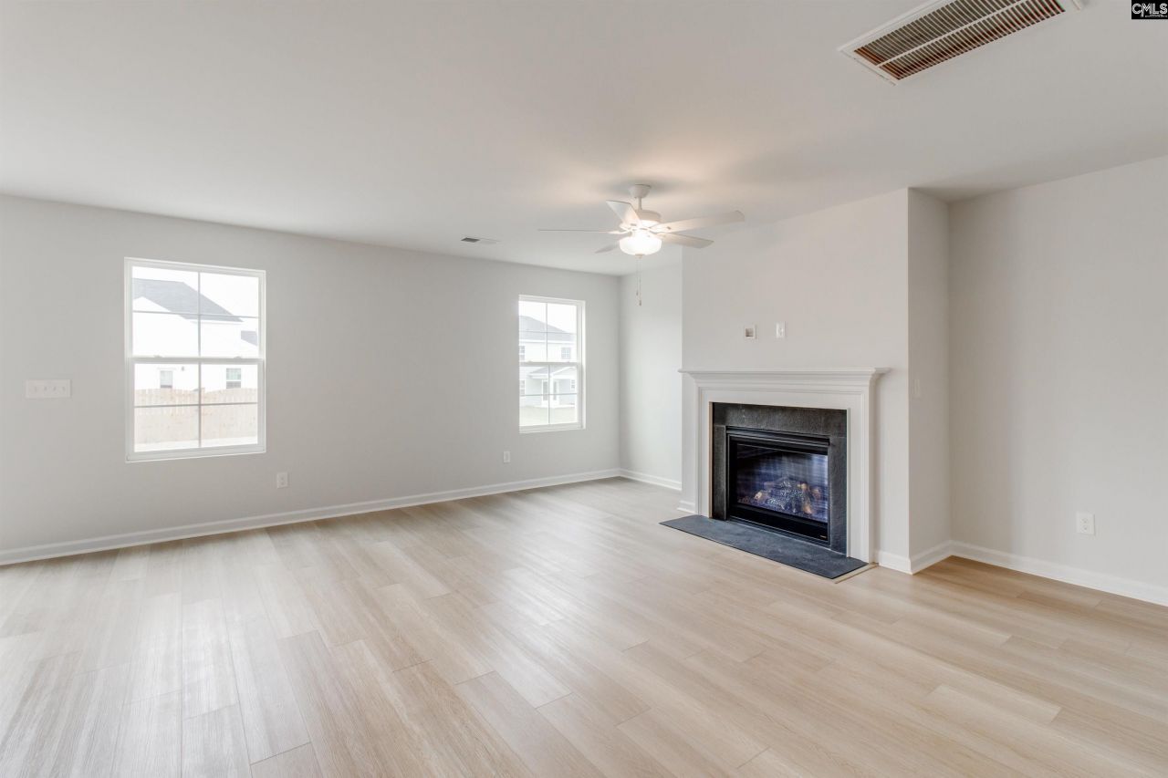 3332 Matrim Way Photo 8