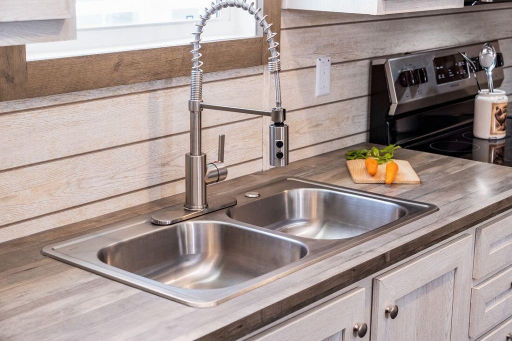 276 Tiger Lily Lane Photo 12