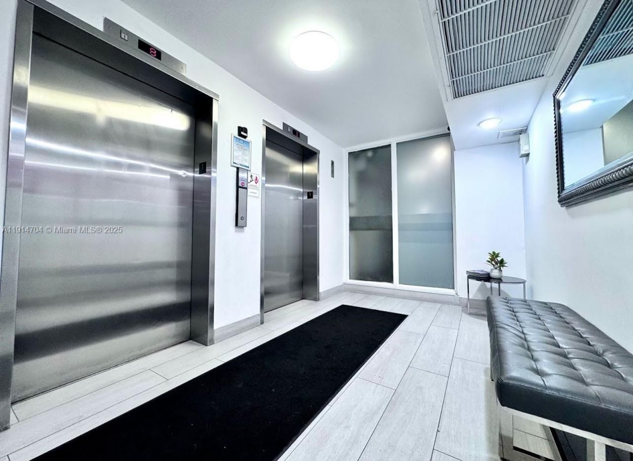 3475 N Country Club Dr, Unit 610, Aventura, FL 33180 Photo