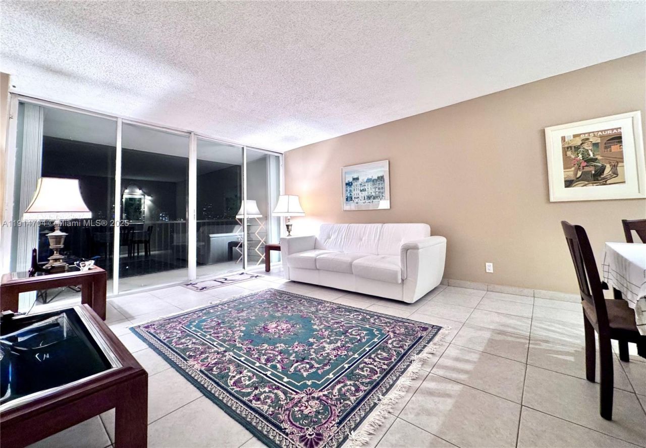 3475 N Country Club Dr, Unit 610, Aventura, FL 33180 Photo