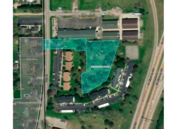 355 12th Street, Plainwell, MI 49080