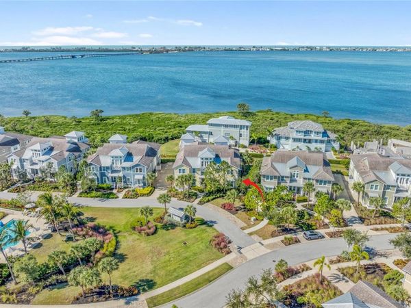 334 CASTAWAY CAY DRIVE, Unit 101, BRADENTON, FL 34209