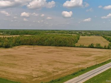 61551 GRATIOT, Lenox Twp, MI 48048