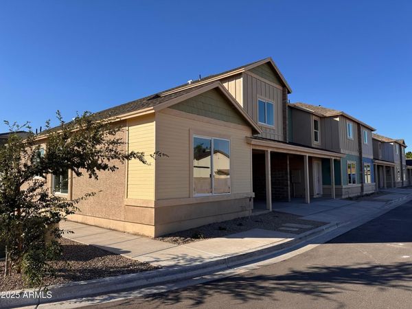 523 S PASADENA, Unit 111, Mesa, AZ 85210
