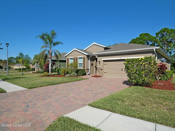 725 Remington Green Drive SE, Palm Bay, FL 32909