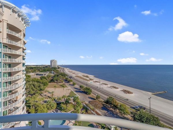 2228 Beach Drive, Gulfport, MS 39507