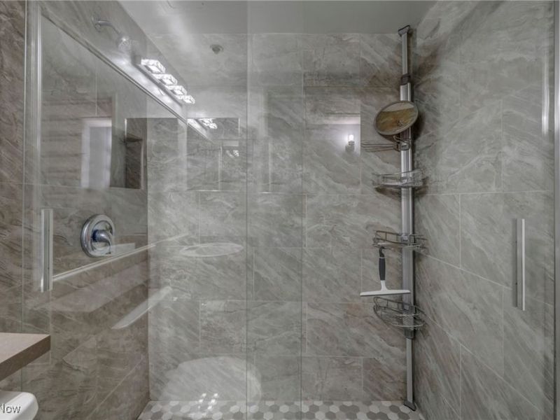 1133 W 9th Street, Unit 409, Cleveland, OH 44113 Photo 5