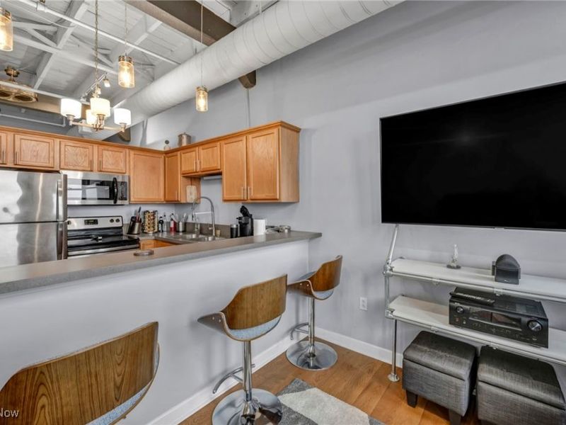 1133 W 9th Street, Unit 409, Cleveland, OH 44113 Photo 9