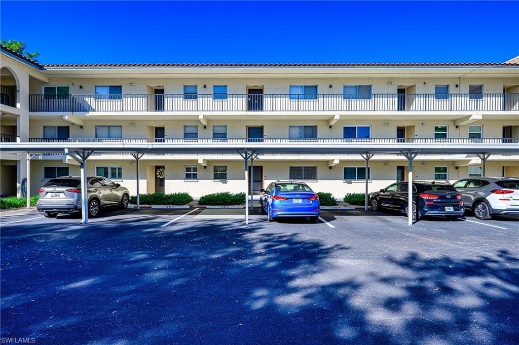 201 Quail Forest Blvd, Unit 103, Naples, FL 34105 Photo