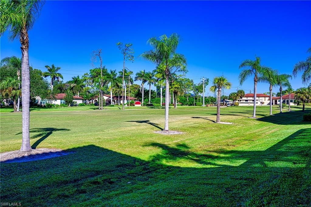 201 Quail Forest Blvd, Unit 103, Naples, FL 34105 Photo