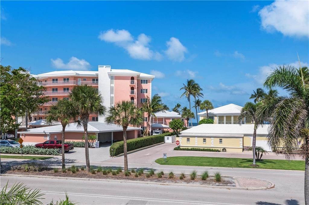 2500 Gulf Shore Blvd N, Unit N4, Naples, FL 34103 Photo
