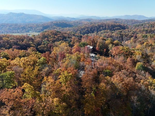Hawks Nest Way, Sevierville, TN 37862