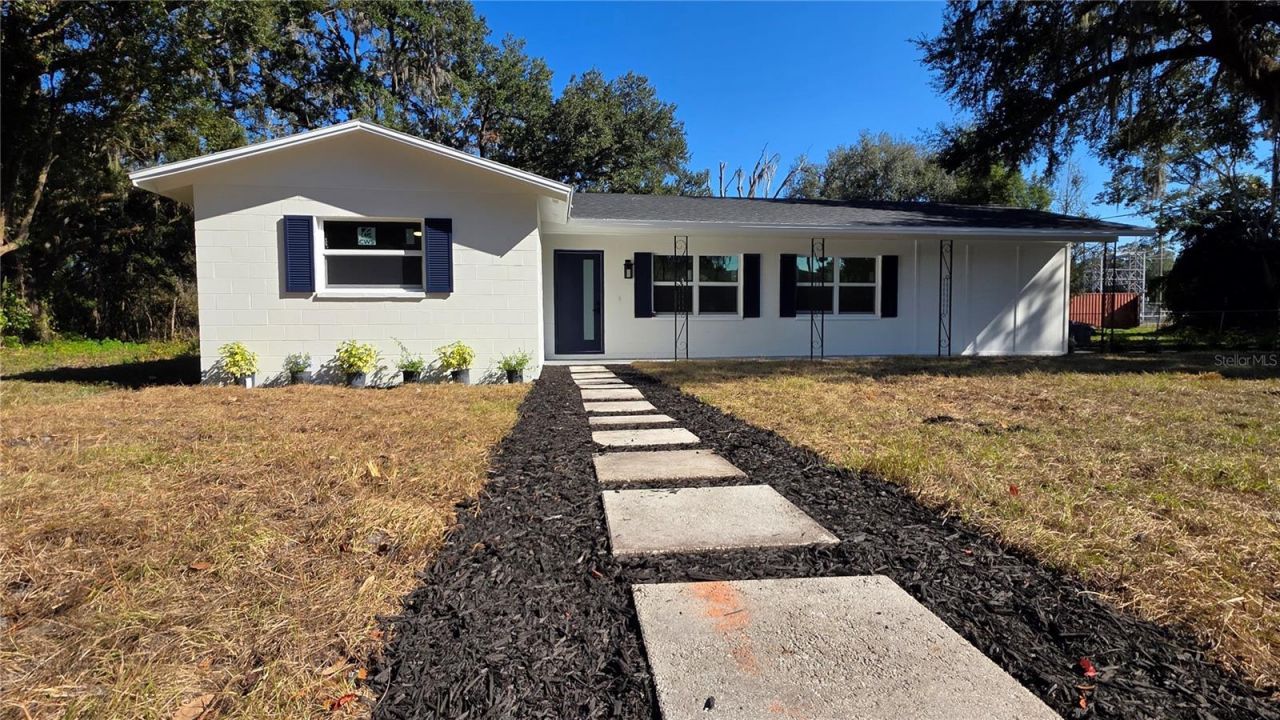 14646 15th Street, Dade City, FL 33523 Main Photo