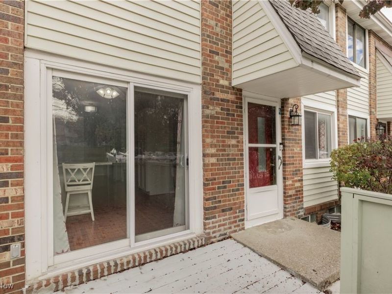 5551 Ivy Court, Willoughby, OH 44094 Photo 3