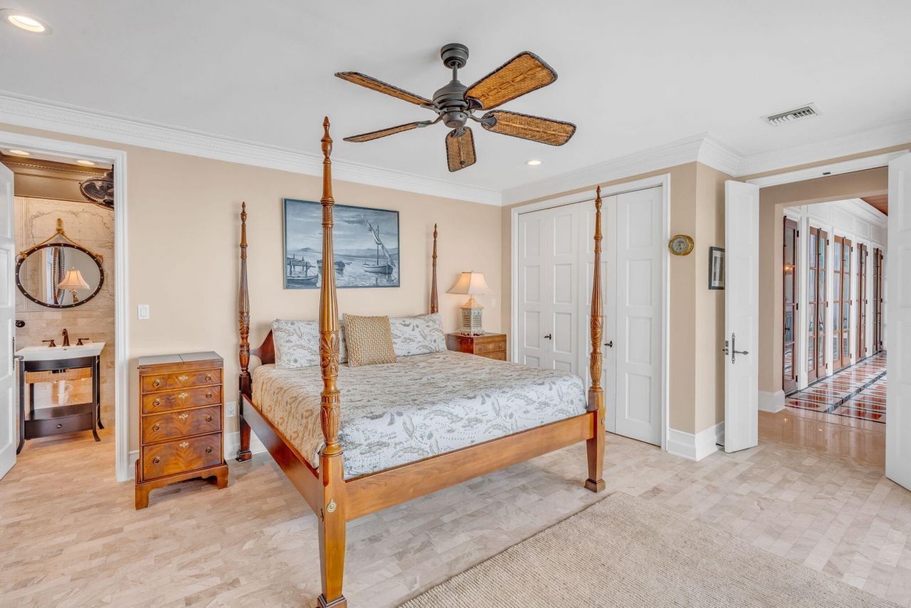 205 15th Circle, Key Colony, FL 33051 Photo