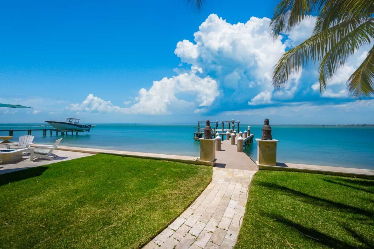 205 15th Circle, Key Colony, FL 33051 Photo