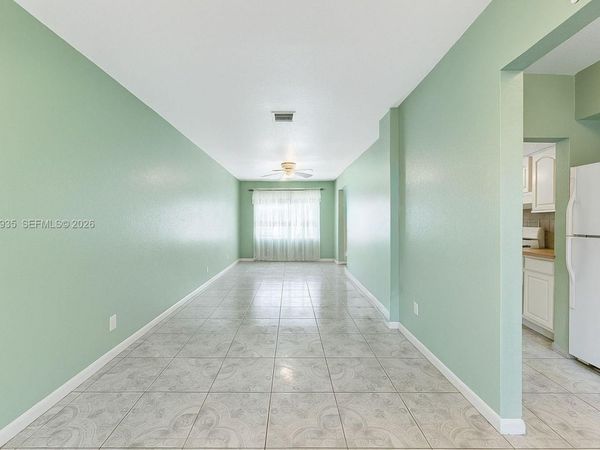 427 NW 84th Ter, Unit 427, Miami, FL 33150